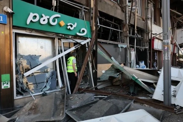 Siyonist İsrail'den insanlık dışı uygulama! Yahudi olmayana sığınakta yer yok